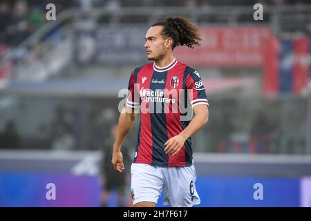 Renato Dall&#39;Ara Stadium, Bologna, Italien, 21. November 2021, Bologna's Arthur Theate Portrait während des FC Bologna gegen den FC Venezia - italienischer Fußball SE Stockfoto