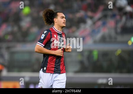 Renato Dall&#39;Ara Stadium, Bologna, Italien, 21. November 2021, Bologna's Arthur Theate Portrait während des FC Bologna gegen den FC Venezia - italienischer Fußball SE Stockfoto