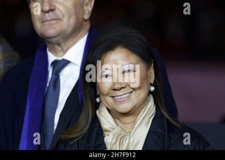 Paris, Frankreich. 21st. November 2021. Jeanne d’Hauteserre nimmt an der Lancierung der Weihnachtsbeleuchtung mit dem Thema „La Flamboyance“ in Paris, Frankreich, Teil. Stockfoto