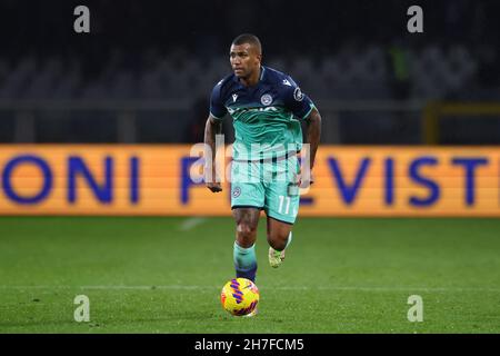 Turin, Italien, 22nd. November 2021. Walace von Udinese Calcio während der Serie A Spiel im Stadio Grande Torino, Turin. Bildnachweis sollte lauten: Jonathan Moscrop / Sportimage Kredit: Sportimage/Alamy Live News Stockfoto