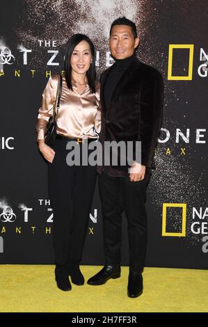 New York, USA. 22nd. November 2021. (L-R) Mia Kim und Daniel DAE Kim nehmen an der Premiere von National Geographics „The Hot Zone: Anthrax“ im Jazz im Lincoln Center in New York, NY, am 22. November 2021 Teil. (Foto von Anthony Behar/Sipa USA) Quelle: SIPA USA/Alamy Live News Stockfoto