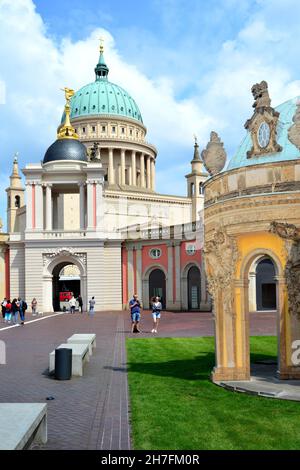 DEUTSCHLAND. POTSDAM. DIE ST.-NIKOLAUS-KIRCHE, EIN WERK DES ARCHITEKTEN SCHINKEL, WURDE 1850 ERBAUT. Stockfoto