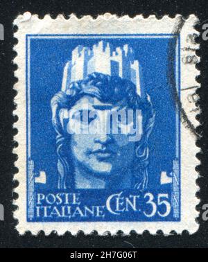 ITALIEN - UM 1929: Stempel gedruckt von Italien, zeigt Kopf einer Frau, die Italien symbolisieren, um 1929 Stockfoto