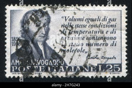 ITALIEN - UM 1956: Briefmarke gedruckt von Italien, zeigt Amedeo Avogadro, um 1956 Stockfoto
