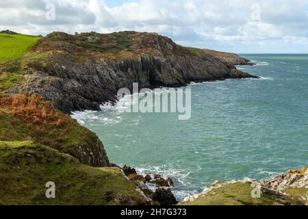 Zeigen Sie auf dem Anglesey Coastal Path in Anglesey, Wales Stockfoto