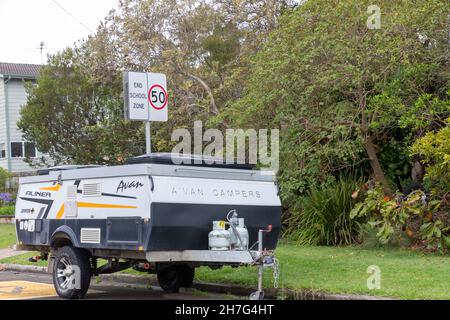 Australien, Avan Wohnmobil Anhänger Fahrzeug geparkt auf einer Straße in Sydney in Australien Stockfoto