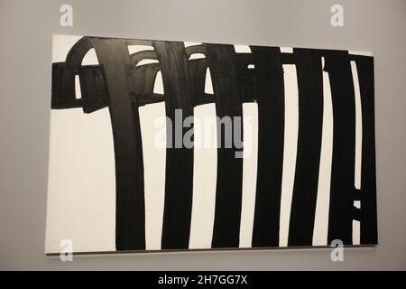 Datei Foto - das Museum Pierre Soulages am 28. Mai 2014 in Rodez, Frankreich.das Museum widmet sich dem Werk des französischen Malers, Scultor und Grabmalers Pierre Soulages (geboren 1919), und über 500 Werke und Dokumente sind für die erste Ausstellung 'Pierre Soulages' Outrenoir Paintings' ausgestellt.das Museum ist am 31,2014. Mai für Besucher geöffnet. (Foto von Patrick Aventurier) Stockfoto