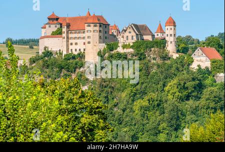 Blick auf Schloss Harburg im Sommer, Schwaben, Bayern, Deutschland Stockfoto