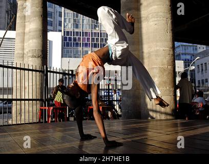 BRASILIEN, STAAT BAHIA, SALVADOR DE BAHIA, EINE BRASILIANISCHE KAMPFKUNST ANGOLANISCHEN URSPRUNGS, CAPOEIRA Stockfoto