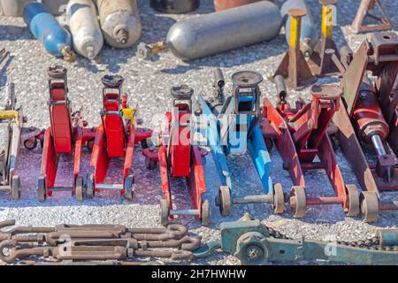 Wagenheber Hebegerät Service Garagenausrüstung Stockfoto