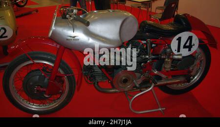 Italienisches Classic Rennrad: Moto Guzzi 500 Zweizylinder 1951 Stockfoto