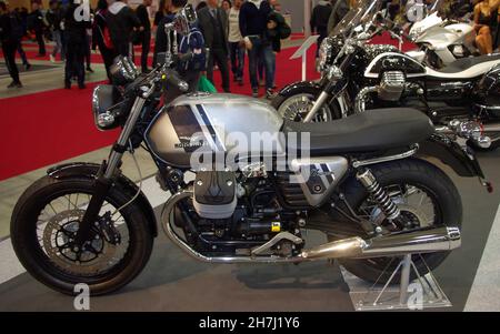 Moto Guzzi V7 Spezielle neue klassische Fahrrad Stockfoto