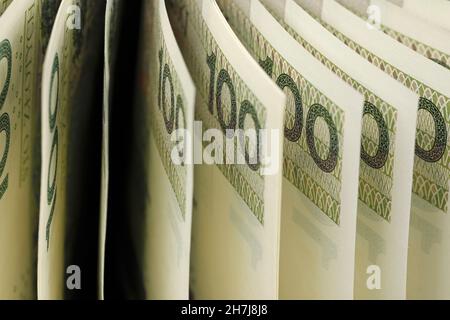 Banknoten von polnischem Zloty schaffen ein finanzielles Konzept. Stockfoto