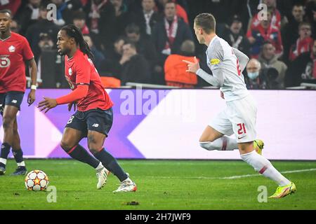 Lille, Frankreich. 23. November 2021, Villeneuve-d'Ascq, Frankreich, Frankreich: Renato SANCHES von Lille während des UEFA Champions League-Gruppenspiel der G zwischen Lille OSC (LOSC) und RB Salzburg (Red Bull Salzbourg) am 23. November 2021 im Pierre-Mauroy-Stadion in Villeneuve-d'Ascq bei Lille, Frankreich. (Bild: © Matthieu Mirville/ZUMA Press Wire) Bild: ZUMA Press, Inc./Alamy Live News Stockfoto