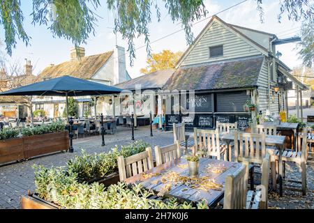 Cambridge, Cambridgeshire, Großbritannien – November 2021. Das Äußere der Garden Bar am Ufer des Flusses Cam in Jesus Green Stockfoto