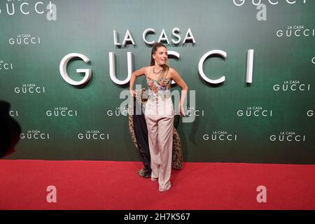 Madrid. Spanien. 20211123, Flora Gonzalez nimmt am 23. November 2021 an der Premiere des „House of Gucci“ im Callao Cinema in Madrid Teil. Quelle: MPG/Alamy Live News Stockfoto