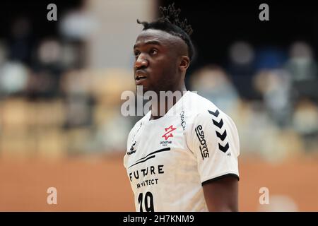 Luc Abalo (Zeekstar). 23. NOVEMBER 2021 - Handball : 46th Japan Handball League Männerspiel zwischen Zeekstar Tokyo 29-35 Brave Kings im Minato City Sports Center, Tokyo, Japan. Quelle: AFLO SPORT/Alamy Live News Stockfoto