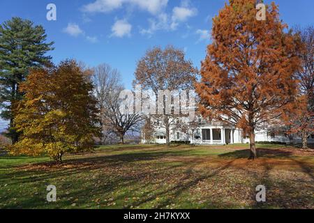 Dutchess County, New York State - 14. November 2021: Das Bard College liegt auf einem landschaftlich schönen Campus mit Blick auf das Hudson River Valley. Stockfoto