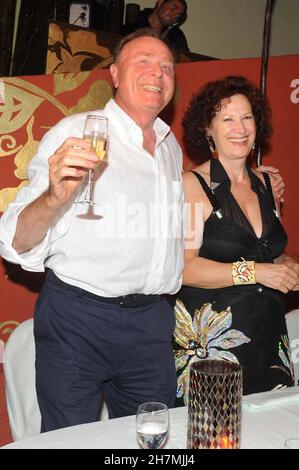MARE 2009 - SARDINIEN - PORTO CERVO DISCOTECA MILLIARDÄR - PARTY ZUM 43RD. JAHRESTAG DER HOCHZEIT VON ENNIO DORIS UND SEINER FRAU LINA Stockfoto