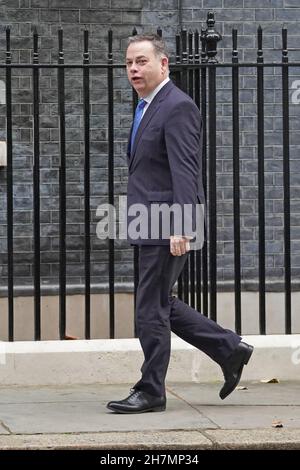 Minister ohne Geschäftsbereich im Kabinett Nigel Adams kommt vor der wöchentlichen Kabinettssitzung der Regierung in der Downing Street, London, an. Bilddatum: Dienstag, 23. November 2021. Stockfoto