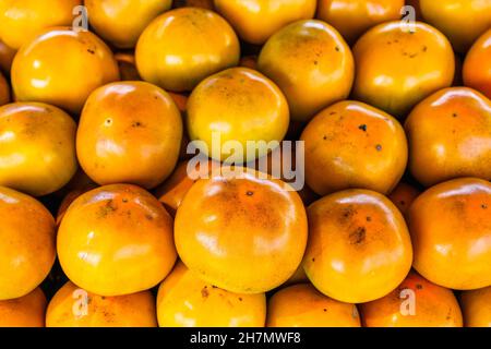 Frische Bio-Orangen Früchte auf dem lokalen Bauernmarkt Stockfoto