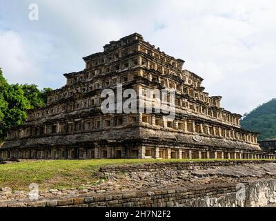 Pyramide der Nischen, UNESCO-Weltkulturerbe Sehenswürdigkeit präkolumbianische archäologische Stätte El Tajin, Veracruz, Mexiko Stockfoto