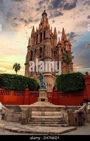 La Parroquia de San Miguel Arcangel Kathedrale, UNESCO-Weltkulturerbe San Miguel de Allende, Guanajuato, Mexiko Stockfoto