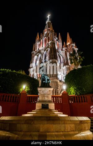 La Parroquia de San Miguel Arcangel Kathedrale bei Nacht, UNESCO-Stätte San Miguel de Allende, Guanajuato, Mexiko Stockfoto