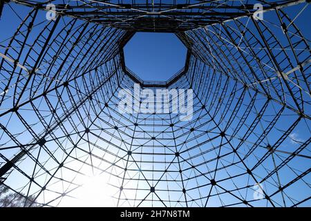 Gasometer-Skelett auf dem Gelände des Koksofens Zeche Zollverein, Essen, Deutschland Stockfoto