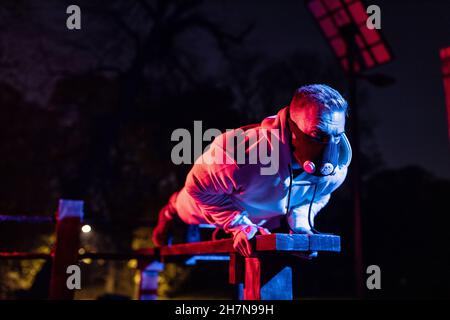 Training im park Stockfoto