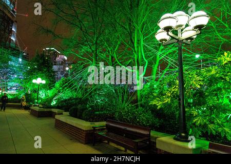 Apparatus Florius Lichtinstallation von Tom Dekyvere beim Canary Wharf Winter Lights Festival 2018, London, UK Stockfoto