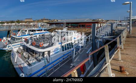 Frankreich, Region Normandie, Departement Manche, Bucht von Mont-Saint-Michel, Granville, Hafen, Hafen, Anlegestelle zu den Chausey-Inseln, Stockfoto