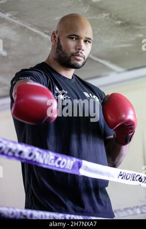 11/03/21, England. Der britische Superschwergewicht-Boxer Frazer Clarke bei der South Derbyshire Boxing Academy in Swadlincote im Vereinigten Königreich. Stockfoto