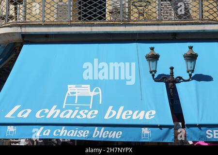 Frankreich, Provence-Alpes-Côté d'Azur - PACA, Alpes-Maritimes, Französische Riviera, Nizza, rue Saint-Francois-de-Paule, vieux Nice (Altstadt von Nizza), La Chaise Bleue Stockfoto