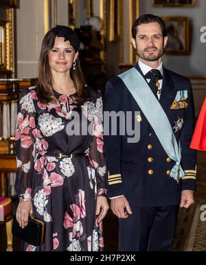 Stockholm, Schweden, 24. November 2021. Prinzessin Sofia von Schweden, Prinz Carl Philip von Schweden während der offiziellen Begrüßungszeremonie vor dem spanischen Königspaar im Königlichen Palast in Stockholm, Schweden, am 24. November 2021. Der spanische König, der König, und Königin Letizia, sind zu einem zweitägigen Staatsbesuch im Land. Foto von Robert Eklund/Stella Pictures/ABACAPRESS.COM Stockfoto