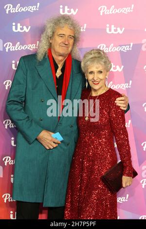 Brian May und Anita Dobson, ITV Palooza, Royal Festival Hall, London, Großbritannien, 23. November 2021, Foto von Richard Goldschmidt Stockfoto