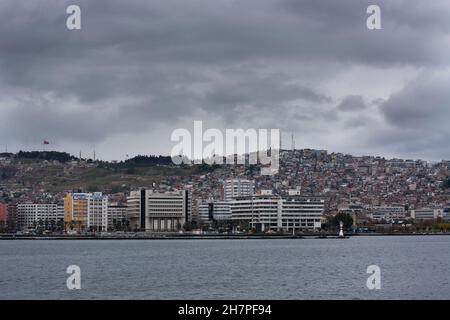 Blick auf das Meer entlang der izmir alsancak Stockfoto