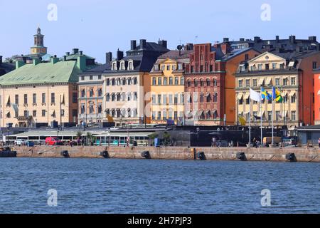 Skyline von Stockholm in Schweden. Gamla Stan Waterfront (Altstadt) in Stockholm. Stockfoto