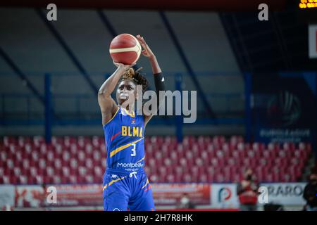 Palasport Taliercio, Venedig, Italien, 24. November 2021, Sydney Wallace (BLMA Montpellier) während Umana Reyer Venezia gegen BLMA Montpellier - Basketball Euroleague Women Championship Stockfoto