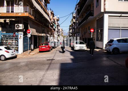 Athen, Griechenland - 22. November 2021 Gebäude in der Innenstadt von Athen, einer emblematischen Stadt und Hauptstadt Griechenlands Stockfoto
