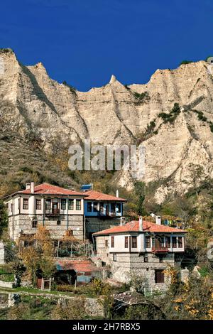 Charakteristische Architektur von Melnik, Zentrum des Weinbaus und der Weinproduktion, Bulgarien, Europa, Stockfoto