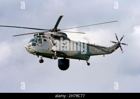 Royal Navy, Fleet Air Arm, Westland Sea King, Airborne Surveillance and Control (ASAC) Mk7 Hubschrauber, XV664 von RNAS Culdrose beim Yeovilton Air Day Stockfoto