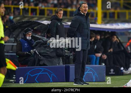 BRÜGGE, BELGIEN - 24. NOVEMBER: Trainer Jesse Marsch von RB Leipzig reagiert während des UEFA Champions League Group-Etappenschlages zwischen Besiktas und Ajax am 24. November 2021 im Jan Breydelstadion in Brügge, Belgien (Foto von Jeroen Meuwsen/BSR Agency/Getty Images)*** Local Caption *** Jesse MarschBRUGGE, BELGIEN - 24. NOVEMBER: Trainer Jesse Marsch von RB Leipzig reagiert während des UEFA Champions League Group Stage-Spiels zwischen Club Brugge und RB Leipzig am 24. November 2021 im Jan Breydelstadion in Brügge, Belgien (Foto: Jeroen Meuwsen/Orange Picics) Credit: Orange Pics BV/Alamy Live News Stockfoto