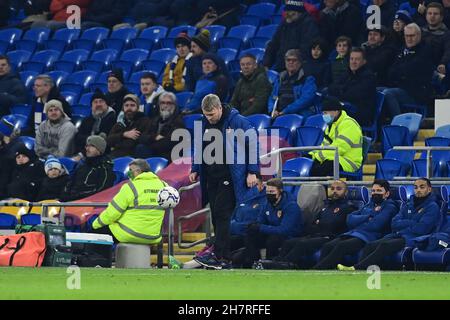 Cardiff, Großbritannien. 24th. November 2021. Grant McCann Manager von Hull City in Cardiff, Großbritannien am 11/24/2021. (Foto von Ashley Crowden/News Images/Sipa USA) Quelle: SIPA USA/Alamy Live News Stockfoto