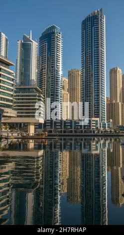 Reflections Bürohochhäuser Marina District Dubai VAE Stockfoto