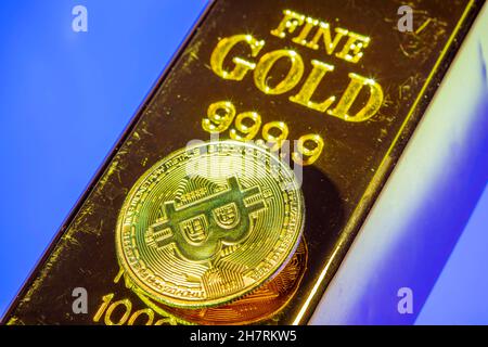 Kryptowährung, Goldbarren, Garant für analoge Währungen, Symbolmünze, optischer Platzhalter für digitale Währung, Blockchain, Börsenkurse, Stockfoto