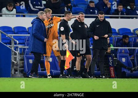 Cardiff, Großbritannien. 24th. November 2021. Jevon Mills #41 von Hull City in Cardiff, Vereinigtes Königreich am 11/24/2021. (Foto von Ashley Crowden/News Images/Sipa USA) Quelle: SIPA USA/Alamy Live News Stockfoto