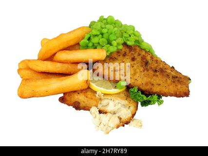 Frittierte, zerschlagene Schellfisch-Filets und Pommes frites mit matschigen Erbsen Stockfoto