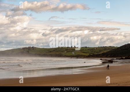 Landschaften und Orte der kantabrischen Küste. Stockfoto