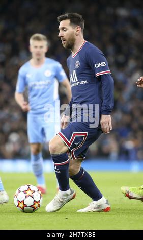 Lionel Messi vom PSG während der UEFA Champions League, Gruppe A Fußballspiel zwischen Manchester City und Paris Saint-Germain (PSG) am 24. November 2021 im Etihad Stadium in Manchester, England - Foto: Jean Catuffe/DPPI/LiveMedia Stockfoto